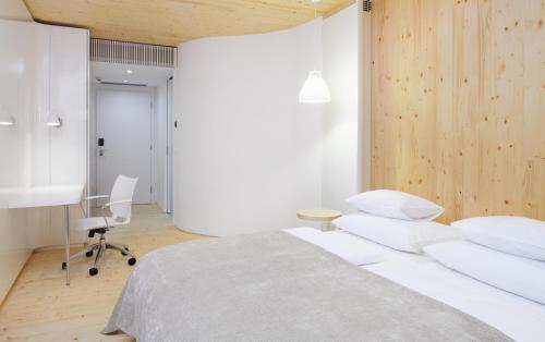 Double or Twin Room with Parking