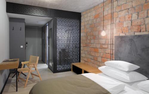 Double or Twin Room with Parking