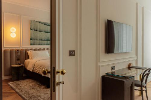 Twin Room with French Balcony