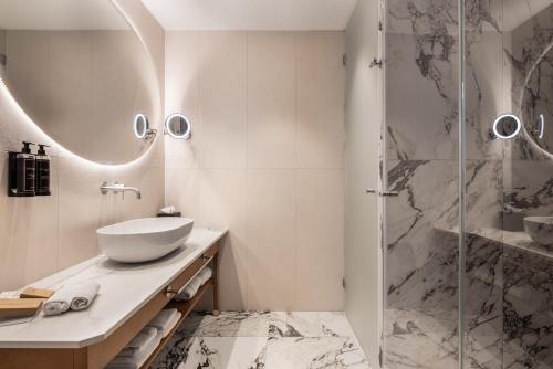 Grand Deluxe Double Room