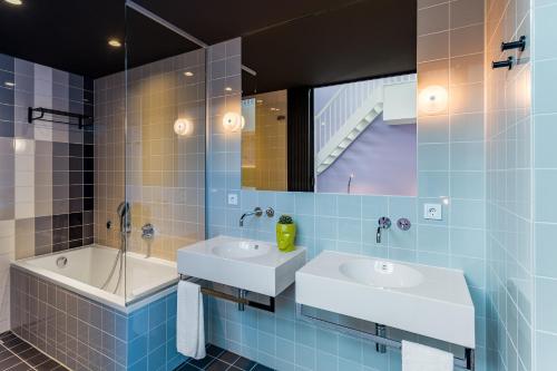 Family duplex room with terrace (only to be booked by 2 adults with children)