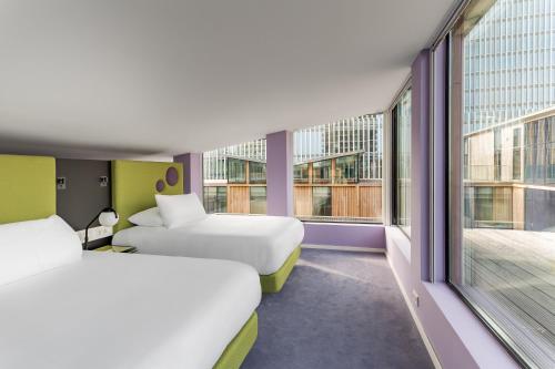 Family duplex room with terrace (only to be booked by 2 adults with children)