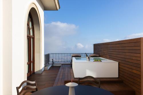 Suite with Private Pool