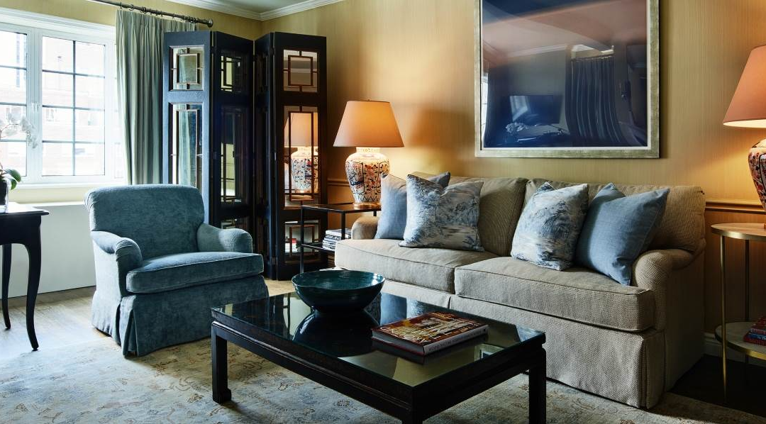 Deluxe One Bedroom Suite