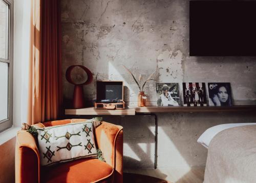 Large Double Room