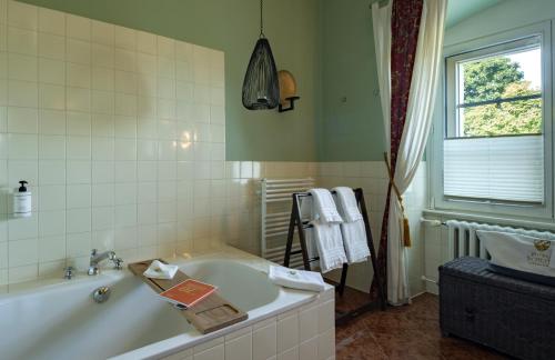 Junior Suite with Garden View