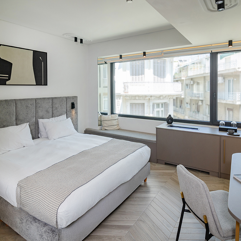 Neoclassic Room City View