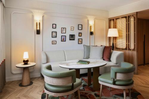 Junior King Suite with Church View