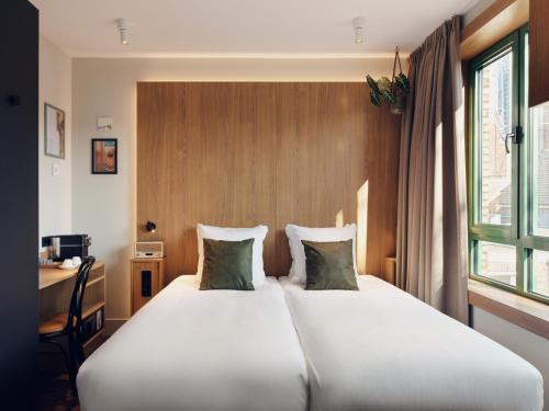Basic Twin Room