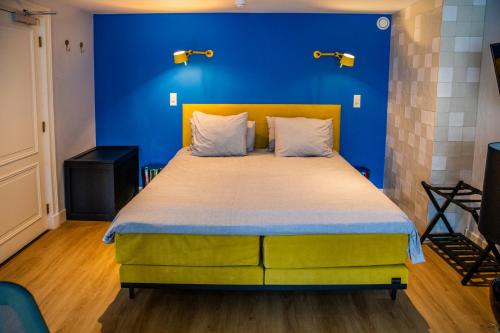 Triple Room with Terrace