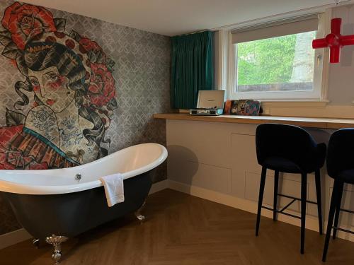 Deluxe Double Room with Bath