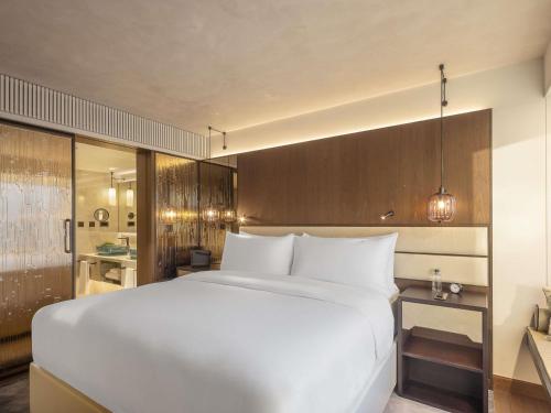 One-Bedroom Suite with Sofa Bed