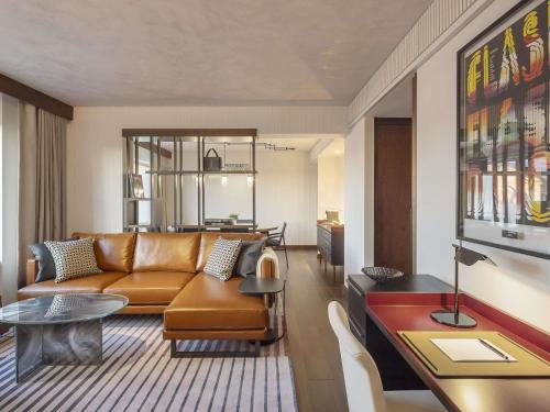 Signature One Bedroom King Suite