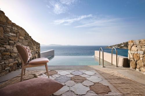 Executive Sea View Suite with private infinity pool