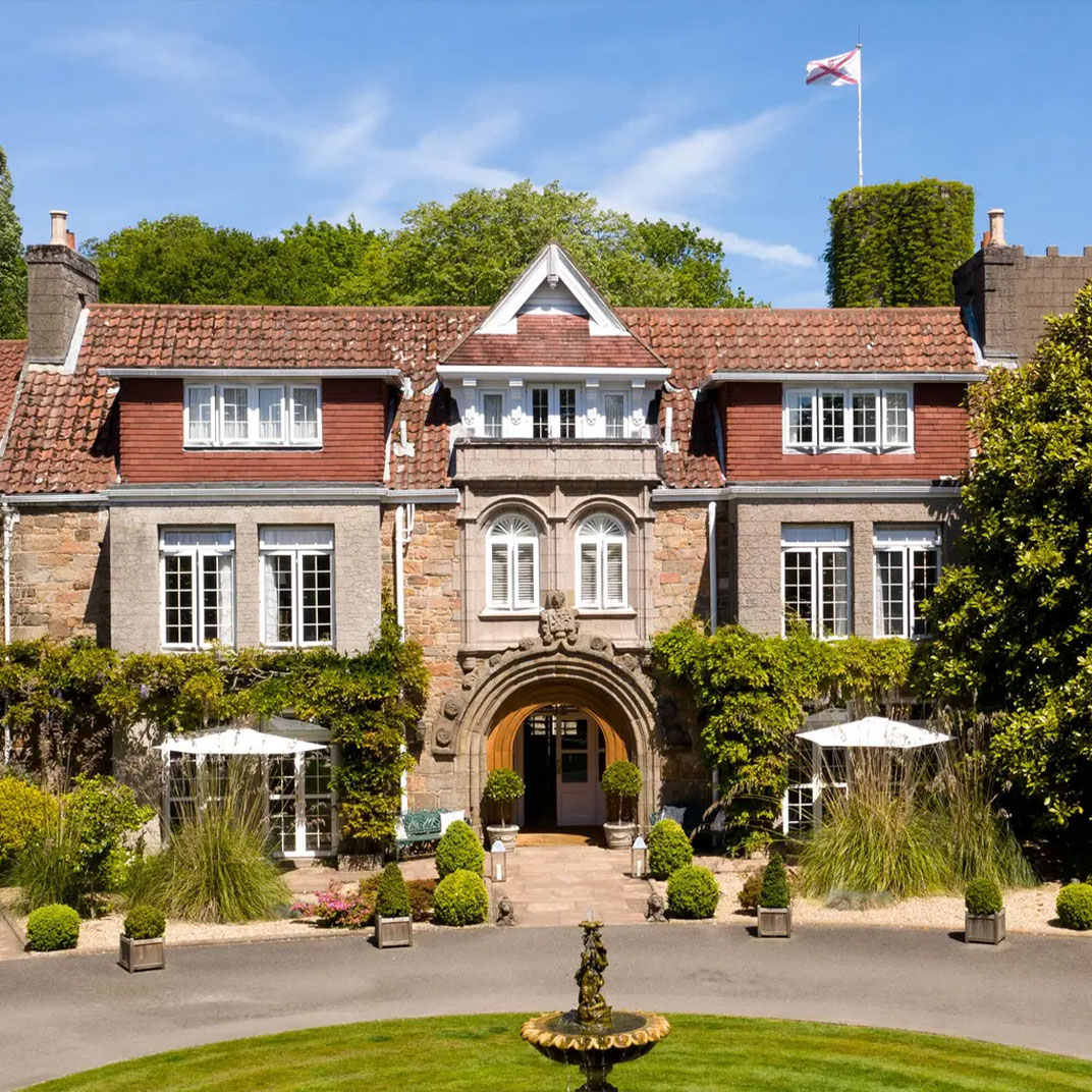 Longueville Manor