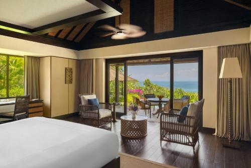 Panoramic One Bedroom Pool Villa with Free Resort Benefit anComplimentary Round-Trip Airport Transfer