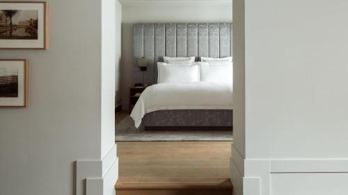 Premier Room
