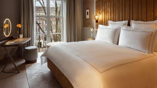 Canal View Executive Suite 