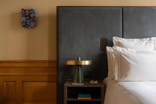 Signature Suite