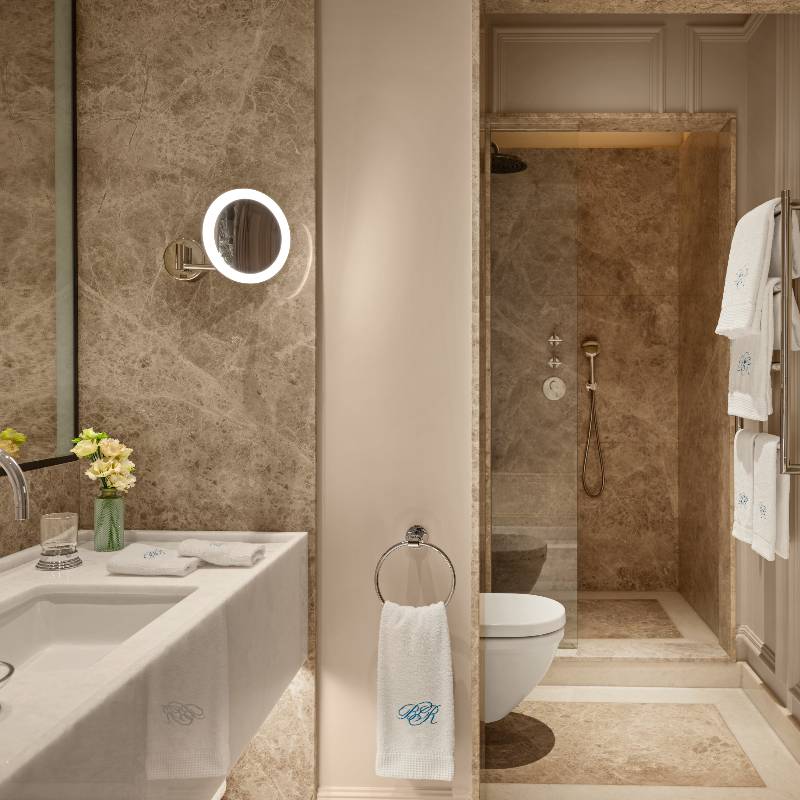Lake View Heritage Suite