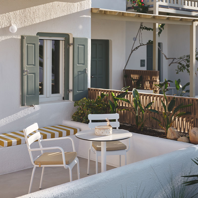 Evergreen Retreat Garden View Terrace 