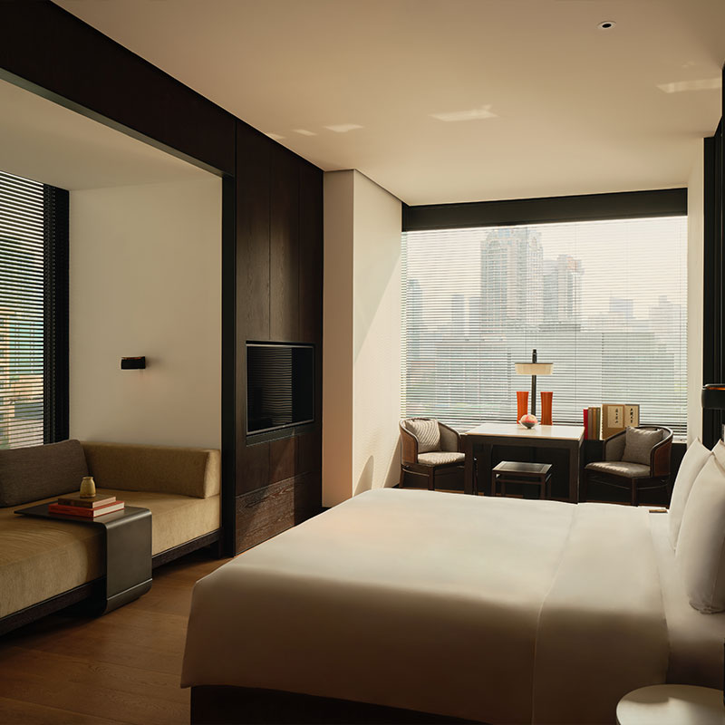 Grand Studio - 1 King Bed