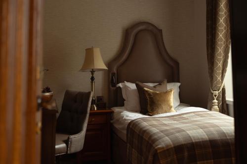 Single Guest Room