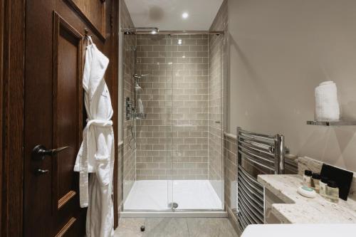 Single Guest Room