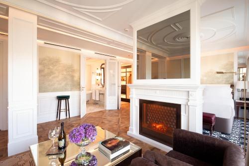 Suite Terrace Velazquez View