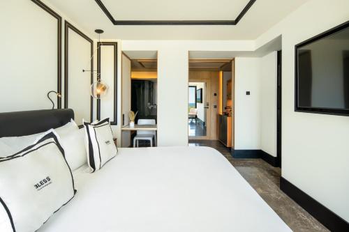 Deluxe Double Room with Sea View