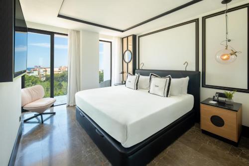 Deluxe Double Room with Sea View