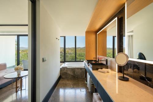 Studio Suite with sea view
