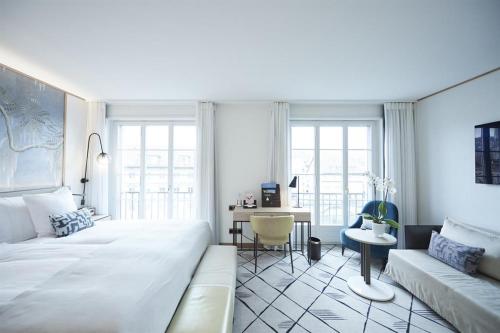 Riverside King Deluxe Room