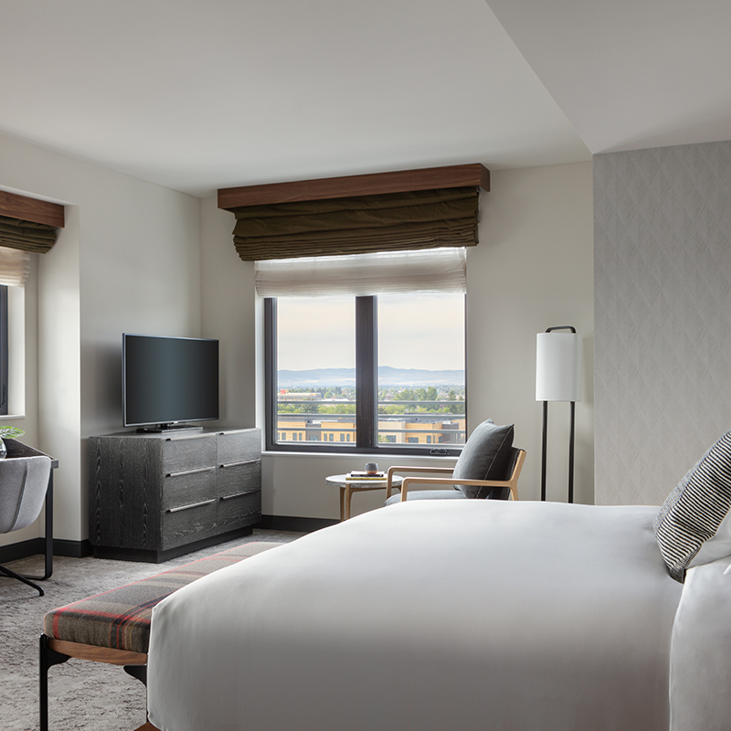 1 King Premium Corner  Mountain View
