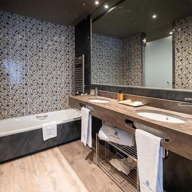 Cloister Junior Suite