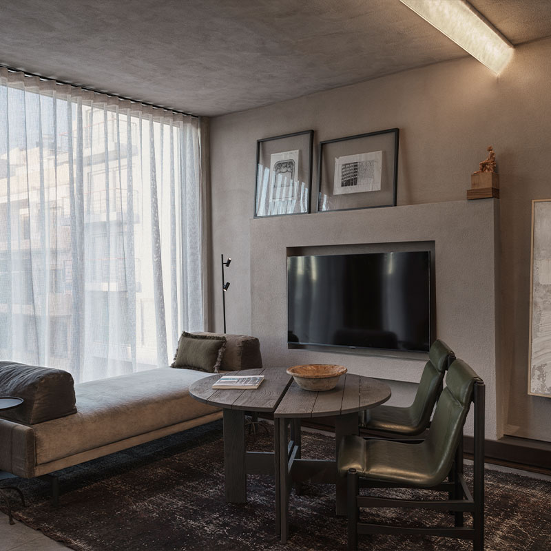 Corner City View Suite 