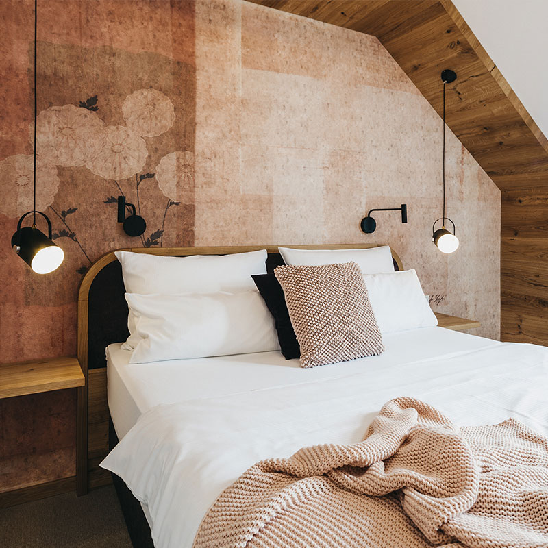 Deluxe Blumberg Room