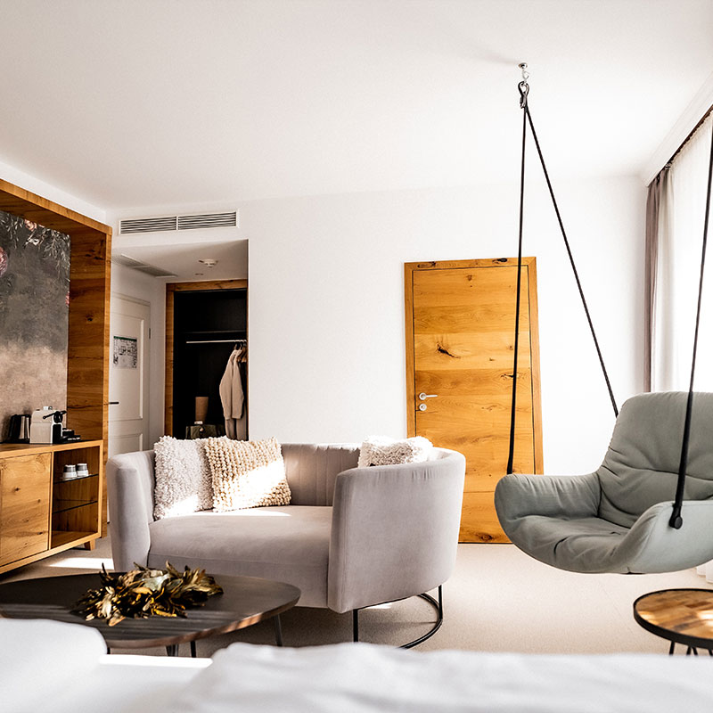 Deluxe Blumberg Room