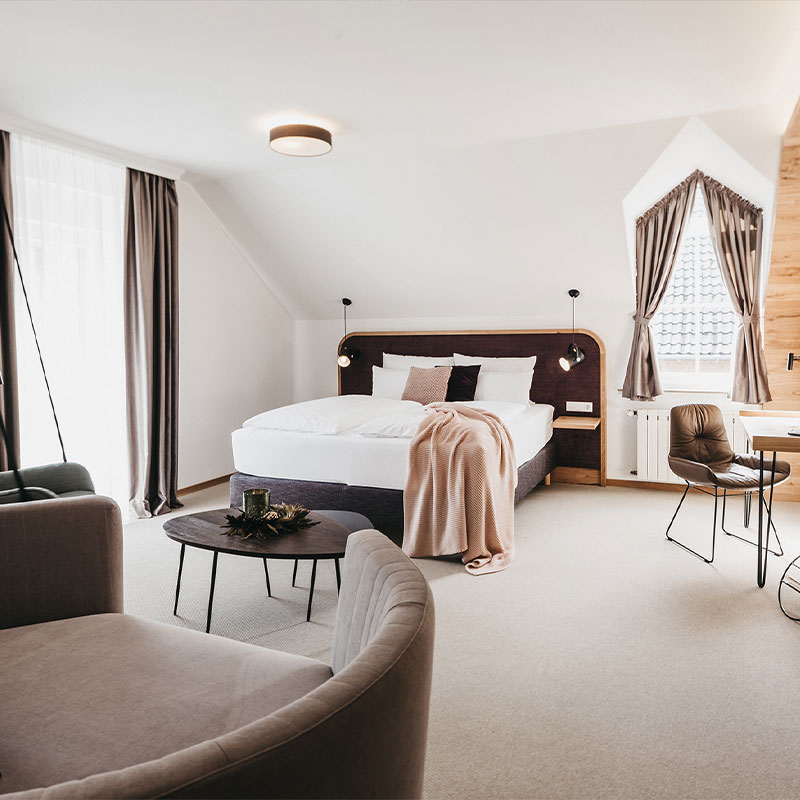 Deluxe Blumberg Room