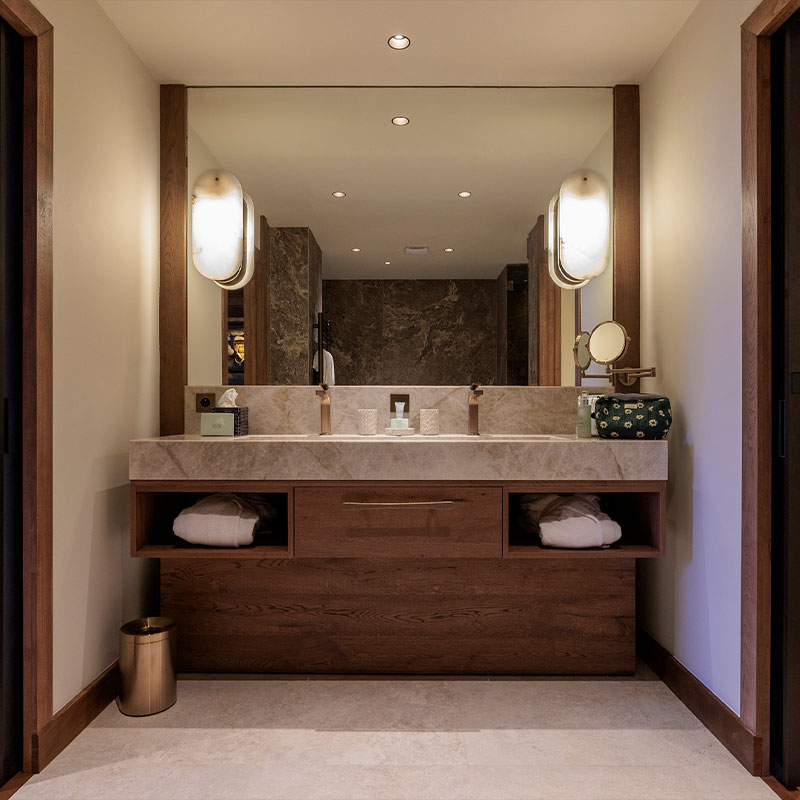 Deluxe Family Suite
