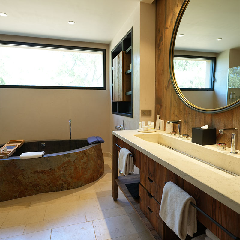 Suzan & Antoinet Suites
