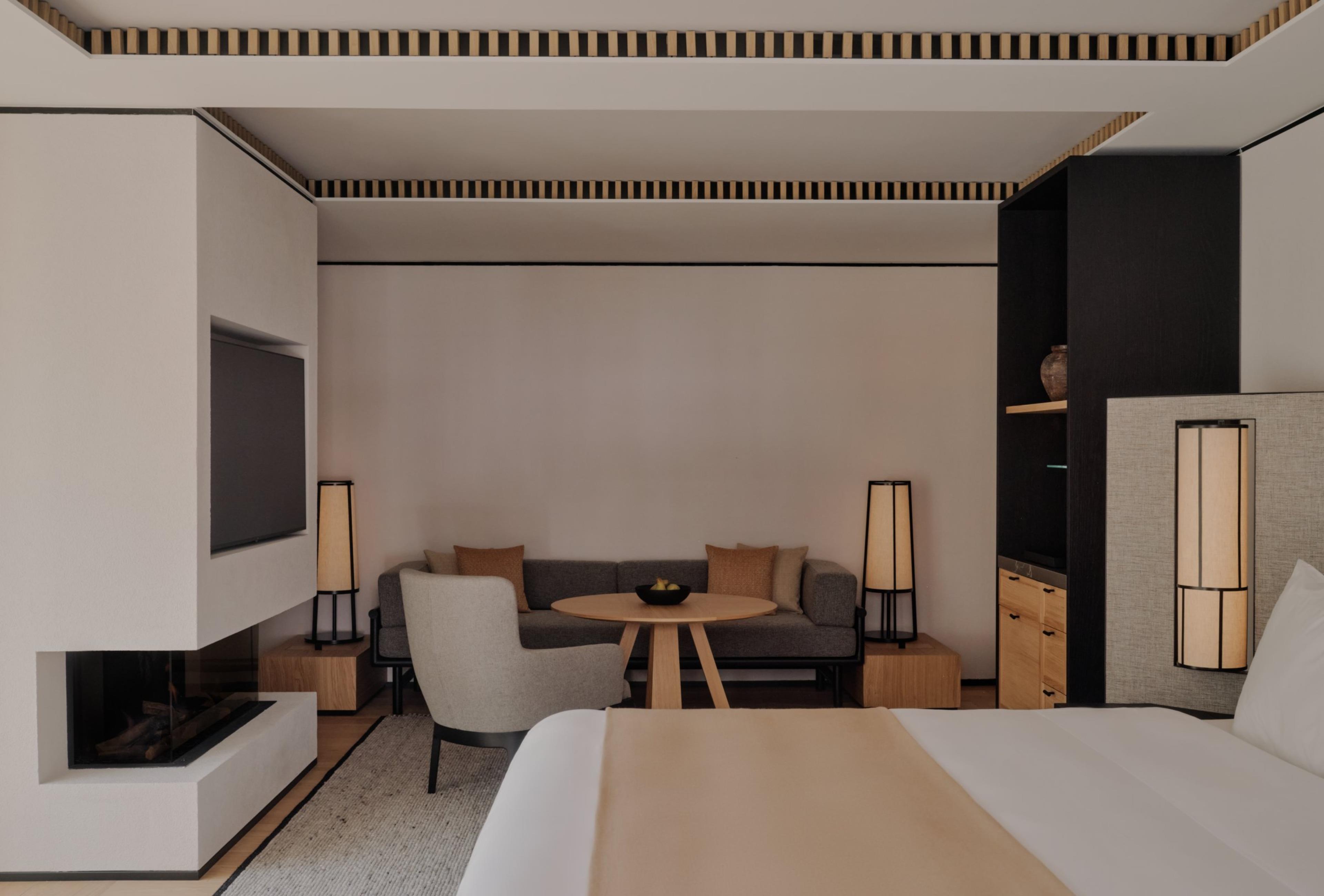 Deluxe Suite Twin