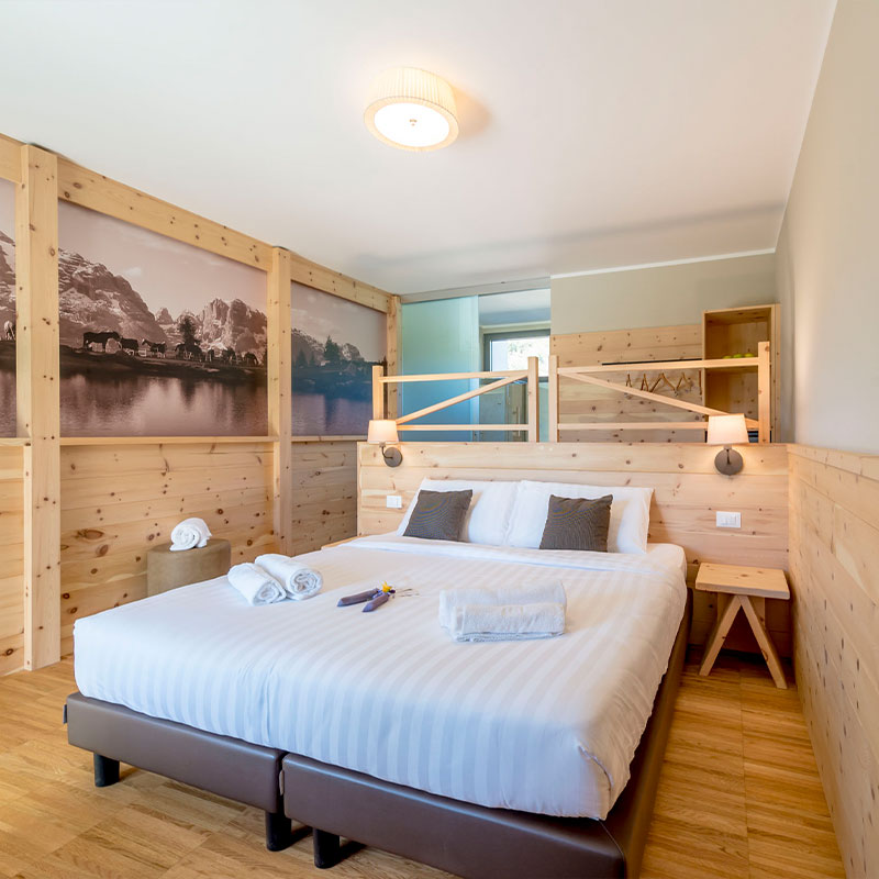 Forest Essence Junior Suite
