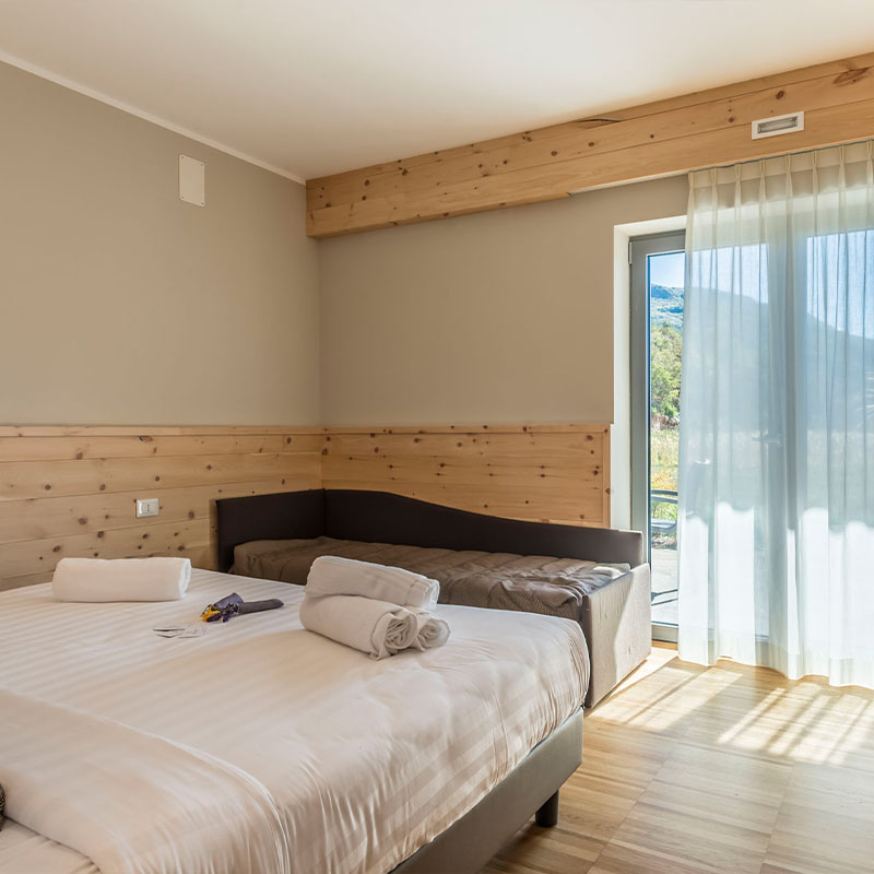 Forest Essence Junior Suite