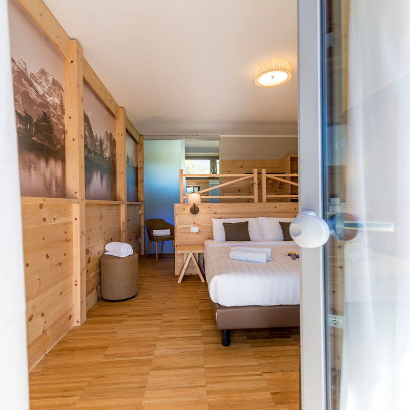 Forest Essence Junior Suite