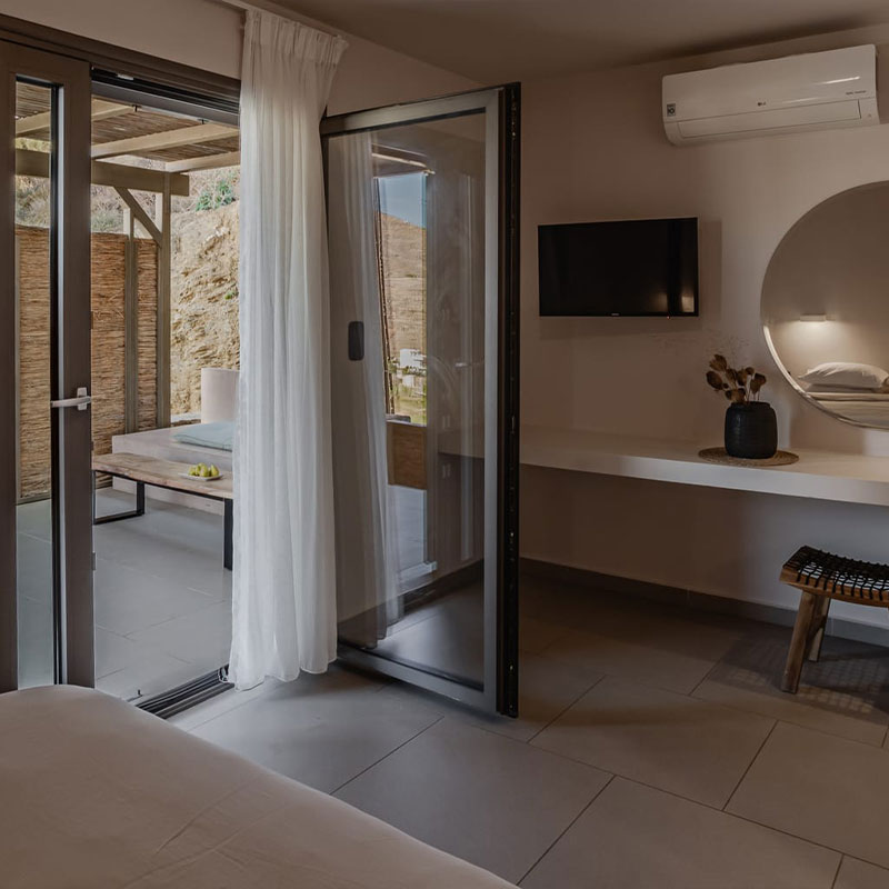 Junior Two Room Suite Side Sea View
