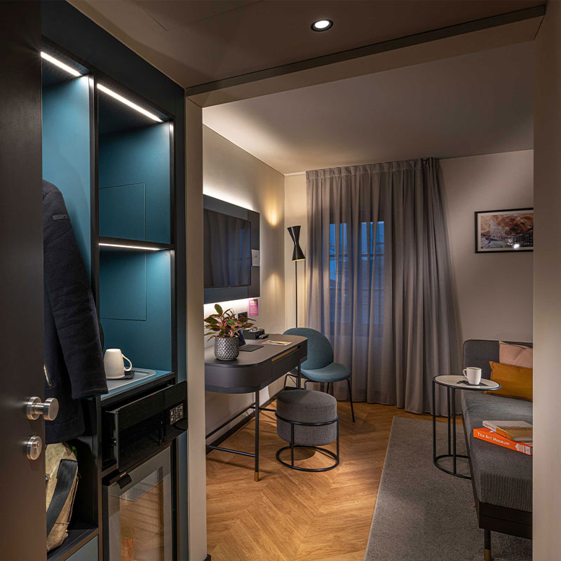 DOUBLE PLUS ROOM