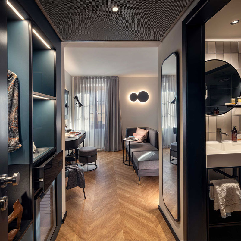 DOUBLE PLUS ROOM