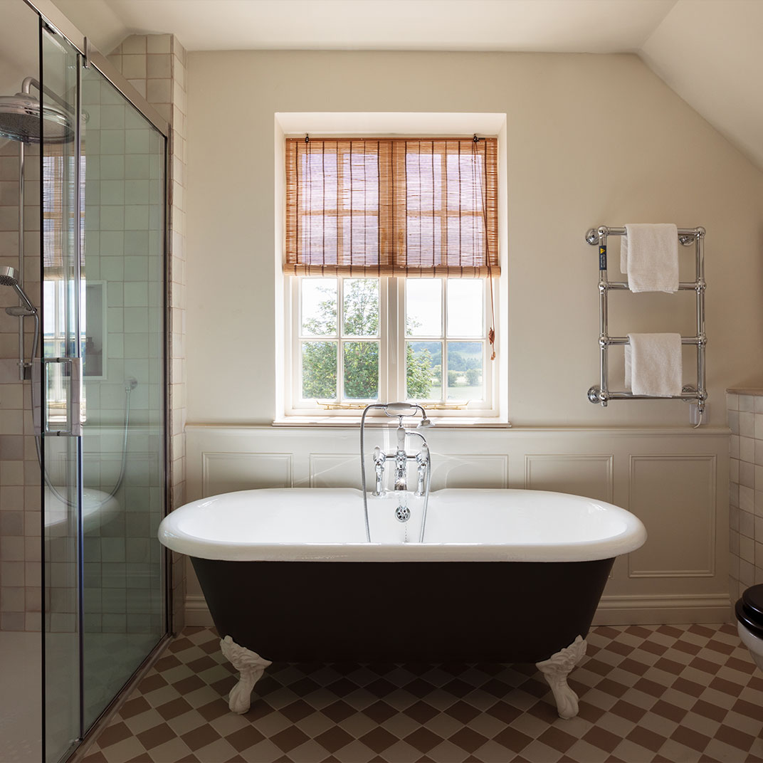 Spacious Coach House