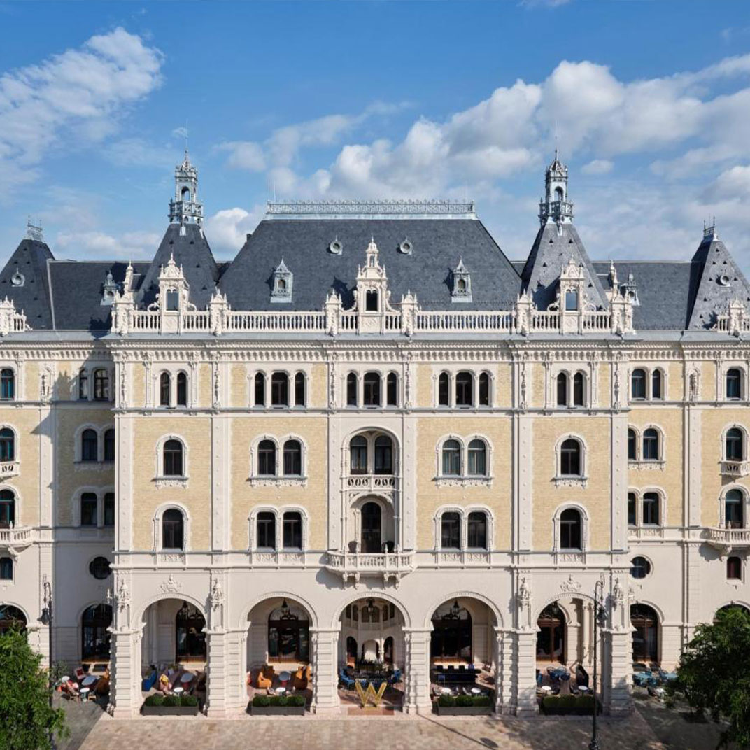 W Budapest